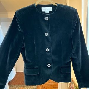 Black Velvet Cropped Blazer - Suit Jacket